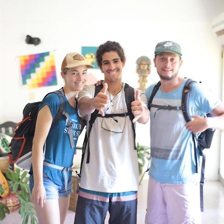 רזיסטנסיה Hostel Cha מראה חיצוני תמונה